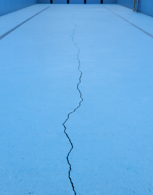 pool crack (3)